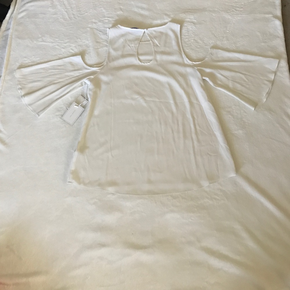 NWT 1.STATE Ivory Cold Shoulder Top